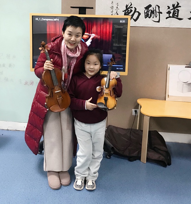 http://www.clh888.cn/Public/uploads/2020-12-21/16085188431385819280.jpg